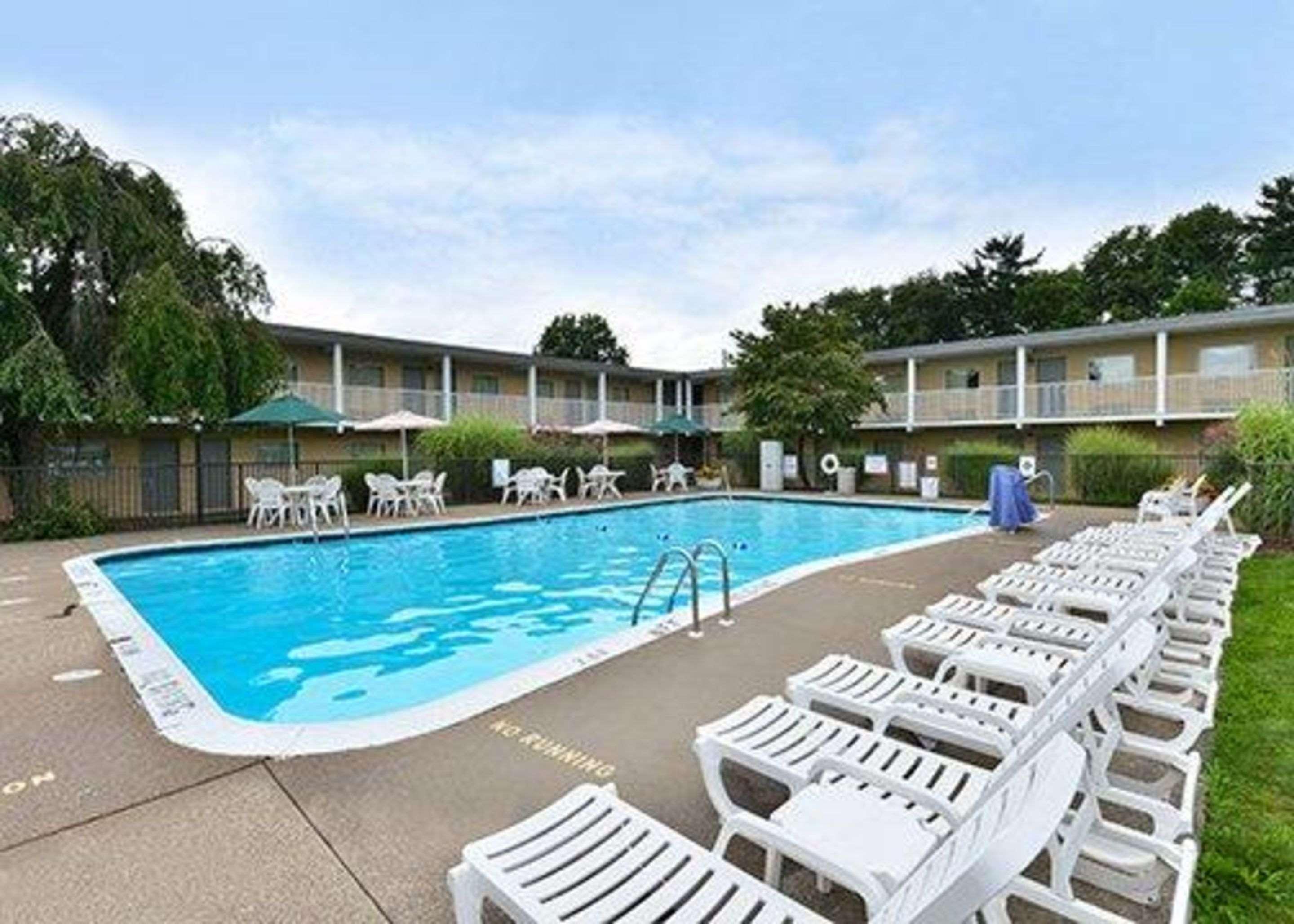 Econo Lodge Inn & Suites Shamokin Dam - Selinsgrove Exterior photo